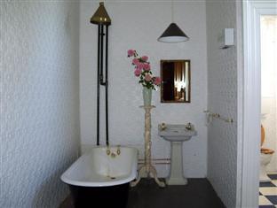 ホテル Ugbrooke Country Estate Lower Dashwood エクステリア 写真
